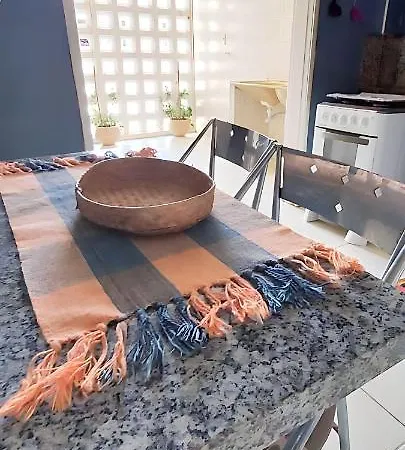 Inteiro A 100 Metros Da Apartamento *