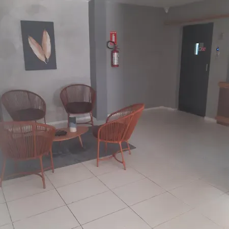 Apartamento Inteiro A 100 Metros Da Fortaleza (Ceara)
